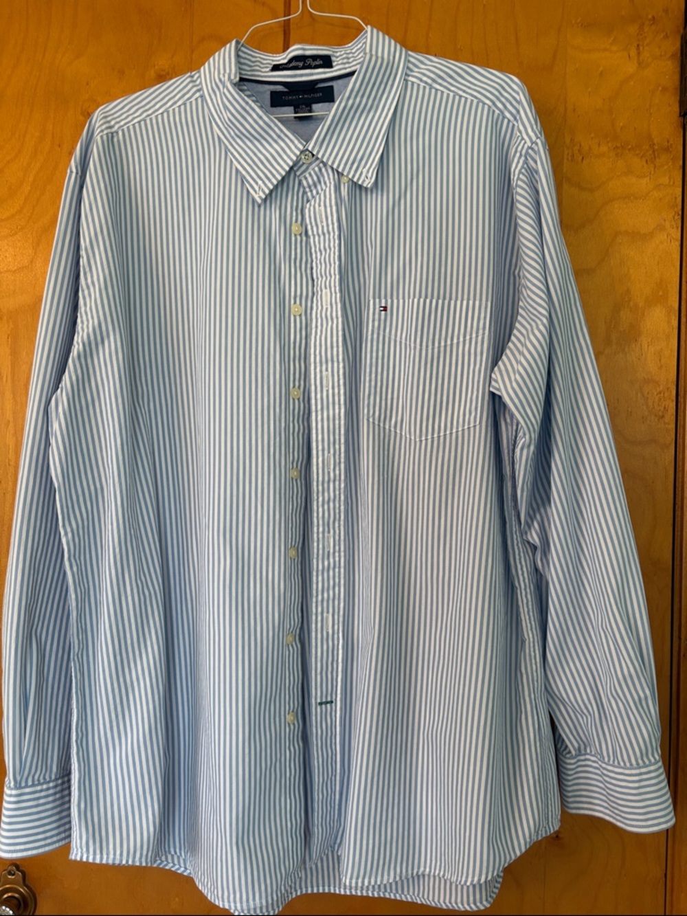 Tommy Hilfiger NWOT Button-Up Dress Shirt